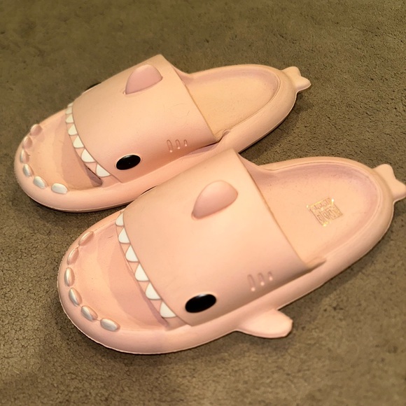 Pink Shark Slides - Picture 4 of 4
